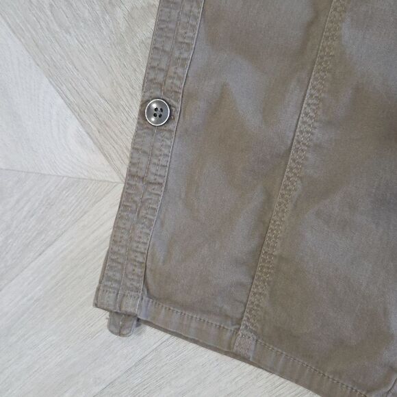 EST 1946 Beown cargo cotton-spandex capris. Front, leg, back pockets sz12 - Picture 7 of 9